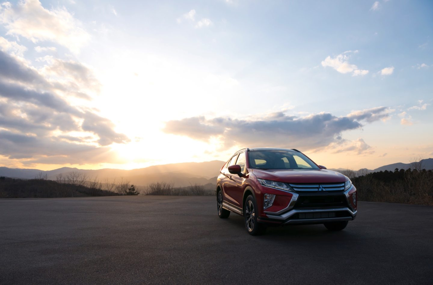 三菱 新型SUV エクリプスクロス 最新情報(発売日・価格・スペック)まとめ! ディーゼルも選べる!走りにも期待大!